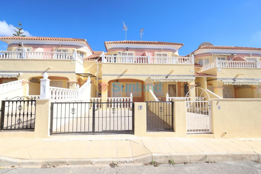 Verkauf - Terraced house - Orihuela Costa - Las Filipinas