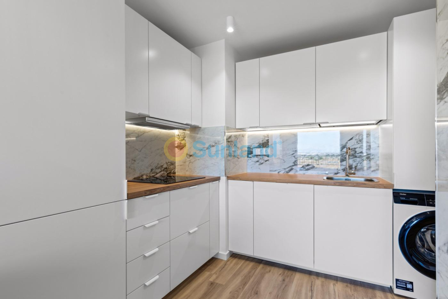 Använda fastigheter - Lägenhet - Torrevieja - Punta Prima