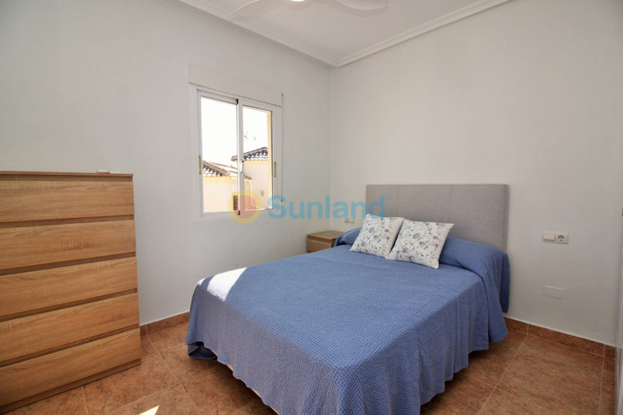 Använda fastigheter - Villa - Playa Flamenca