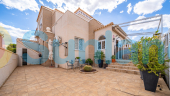 Resale - Casa de Pueblo - Torrevieja - Aguas Nuevas