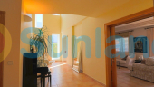 Resale - Villa - Benidorm - Coblanca