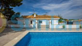 Resale - Villa - Torrevieja - Los Balcones