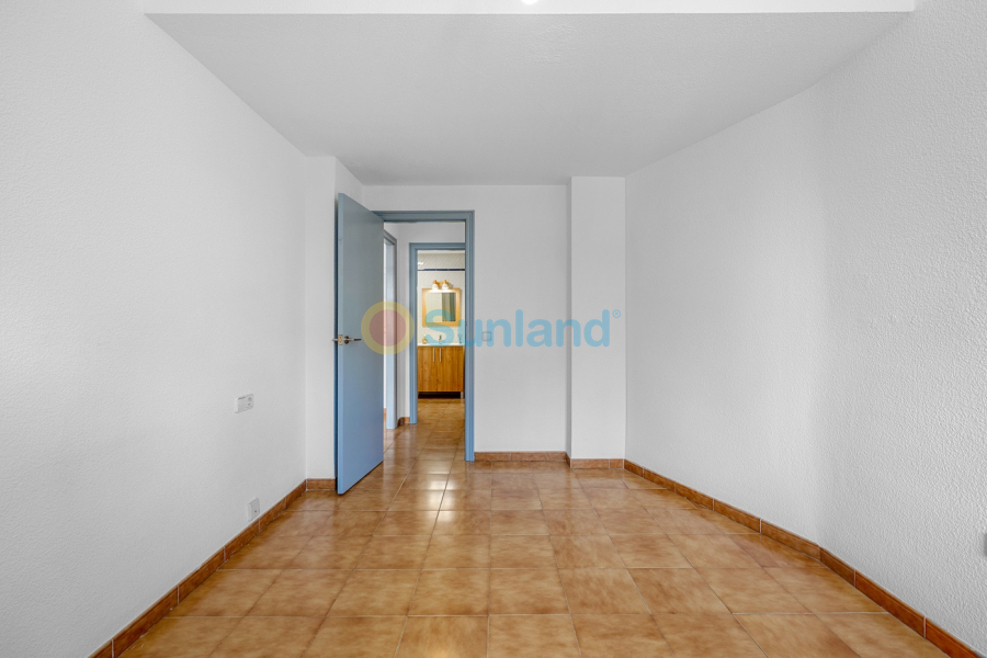 Resale - Apartment - Altea