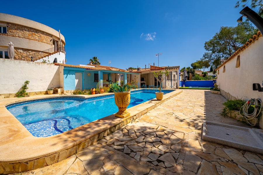 Resale - Villa - Torrevieja - Los Balcones