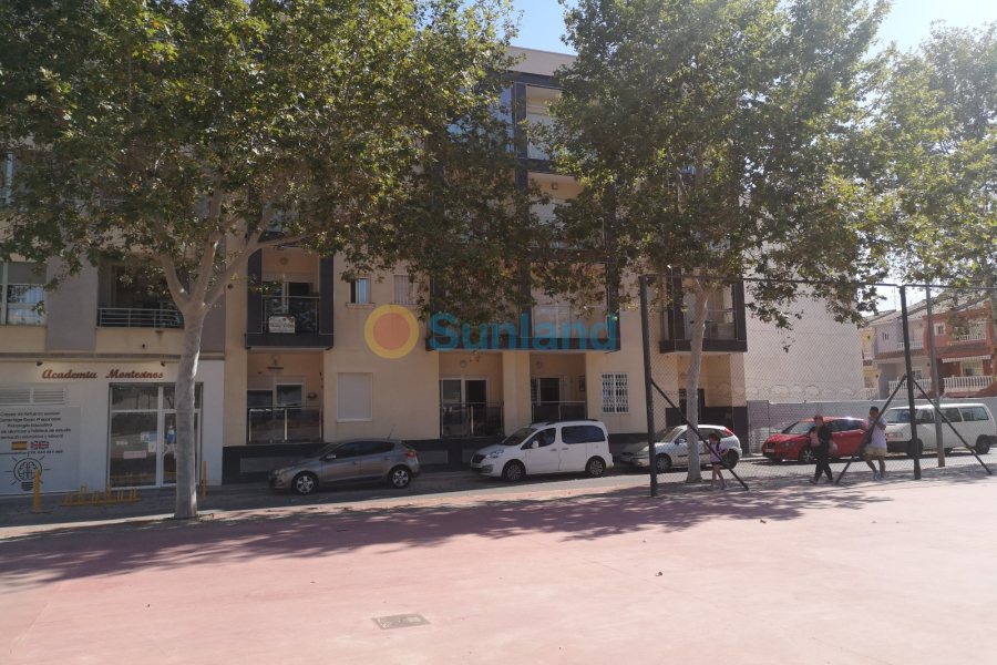 Resale - Apartment / flat - Los Montesinos