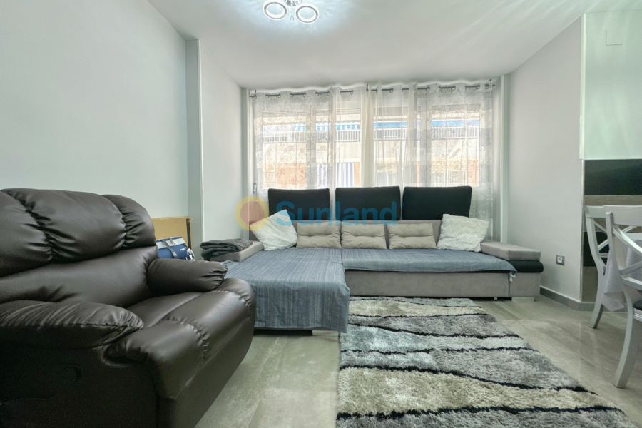 Resale - Apartment - Guardamar del Segura - Pineforest