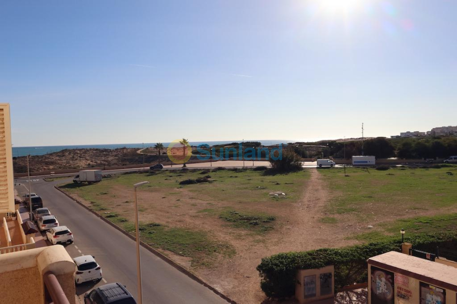 Resale - Apartment - Torrevieja - La Mata