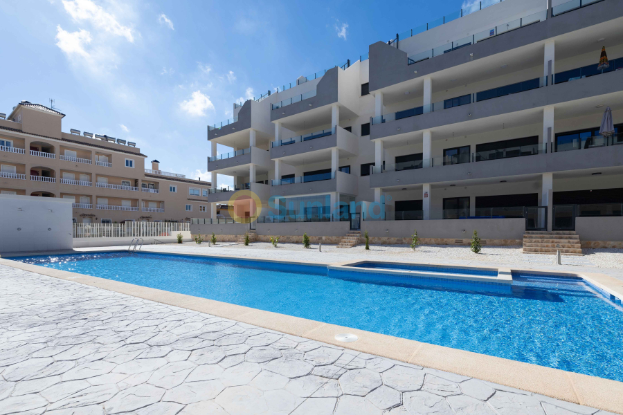 Resale - Apartamento - Orihuela Costa - Villamartin