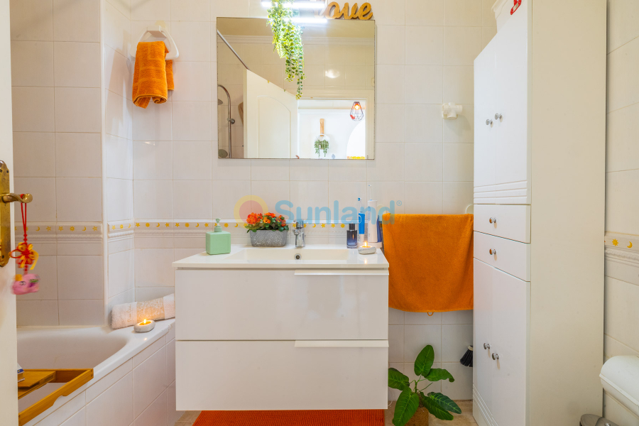 Вторичка - Apartamento - Torrevieja - Aguas Nuevas
