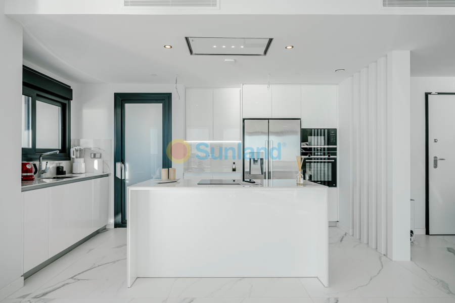 Resale - Apartment - Benidorm