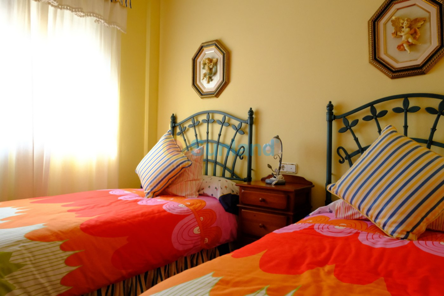 Använda fastigheter - Villa - Orihuela