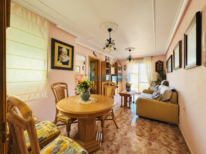 Resale - Apartment - La Mata