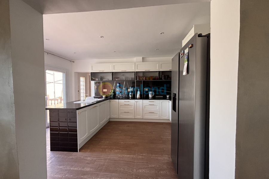 Resale - V - Benijofar