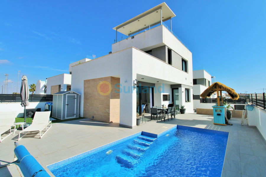 Använda fastigheter - Villa - Villamartin
