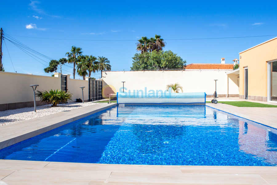 Segunda mano - Chalet - Torrevieja - La Siesta