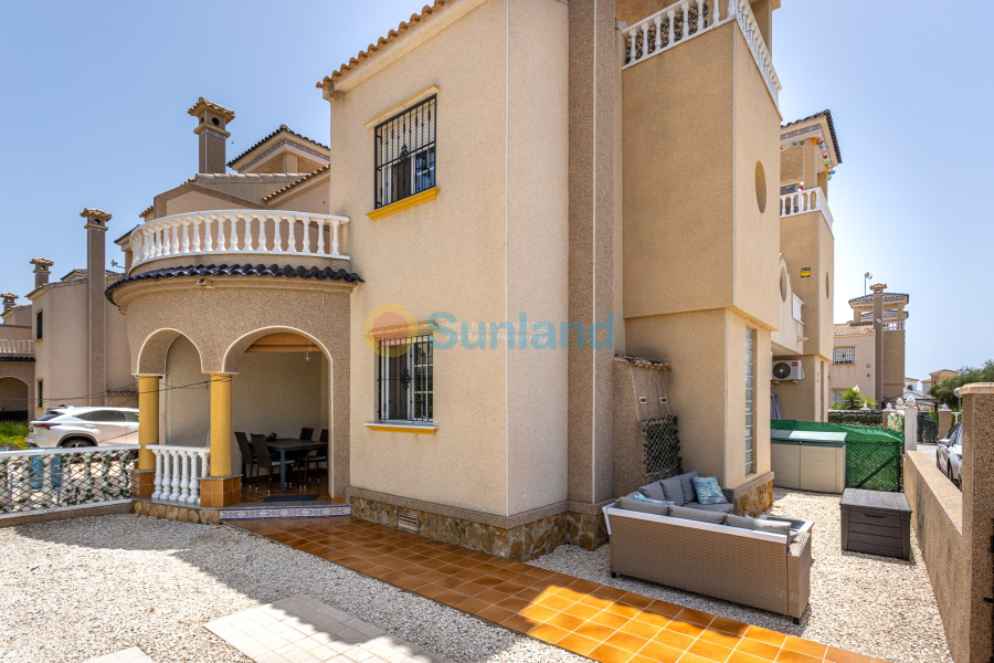 Brukte eiendommer - Semi - Detached Villa - Guardamar del Segura - Urb el raso