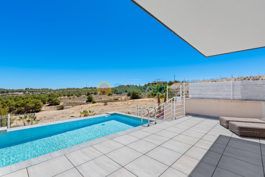 Resale - Villa - San Miguel de Salinas - Orihuela Costa