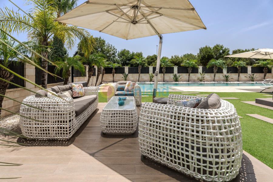 Segunda mano - Chalet - Orihuela Costa - La Zenia