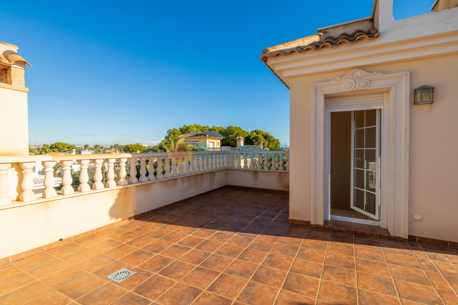 Resale - Villa - Orihuela Costa - Cabo Roig