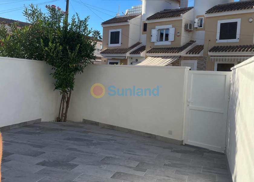 Resale - Townhouse - Orihuela Costa - Playa Flamenca