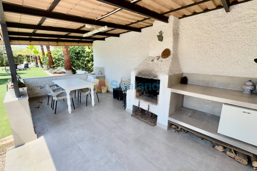 Resale - Country house - Torrellano