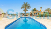 Resale - Villa - Albatera