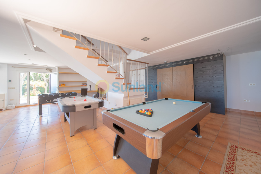 Resale - Villa - Gran Alacant