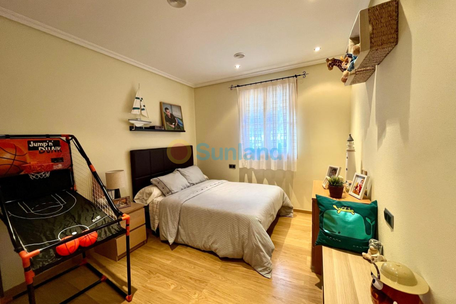 Segunda mano - C - El Esparragal