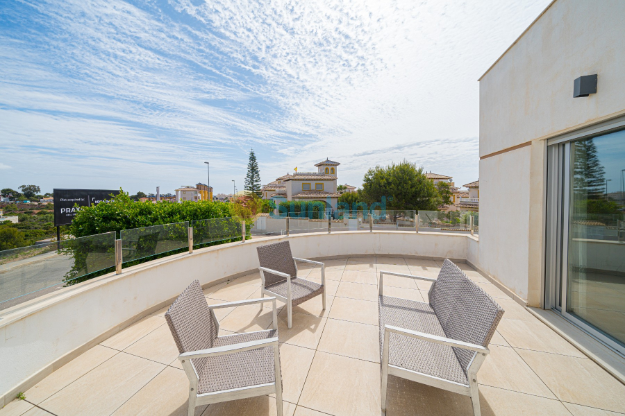 Resale - Villa - Orihuela Costa - Lomas De Cabo Roig