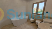 Resale - Villa - Orihuela Costa - 
