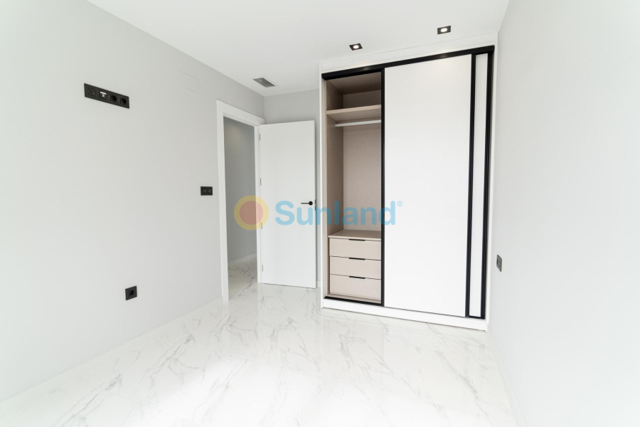 Nueva construcción  - Chalet - Orihuela Costa - Punta Prima