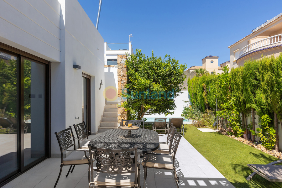 Resale - Villa - Orihuela Costa - Lomas De Cabo Roig