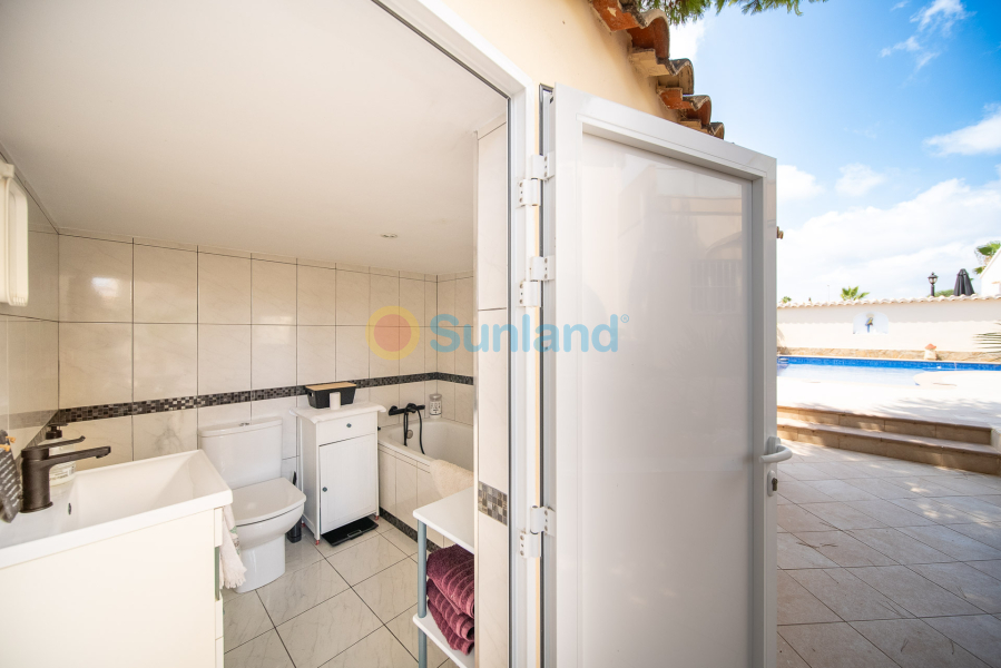 Brukte eiendommer - Villa - Orihuela Costa - La Florida