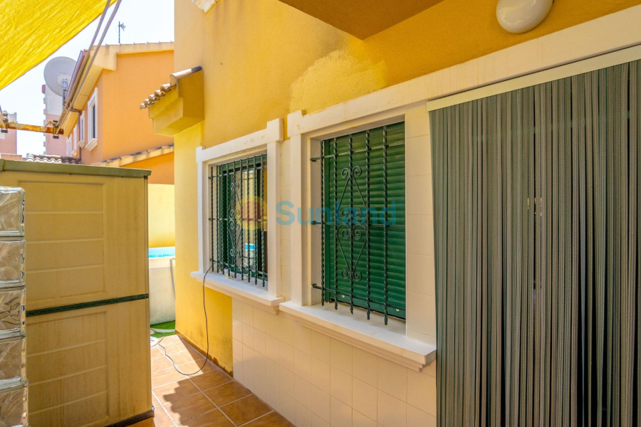 Verkauf - Terraced house - Orihuela Costa - Campoamor