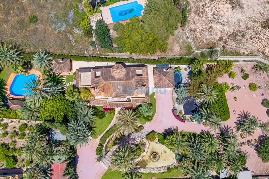 Resale - Villa - Elche/Elx