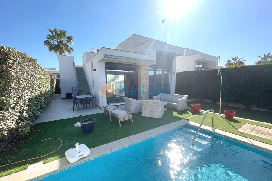Segunda mano - Detached Villa - Ciudad Quesada - Pueblo Bravo