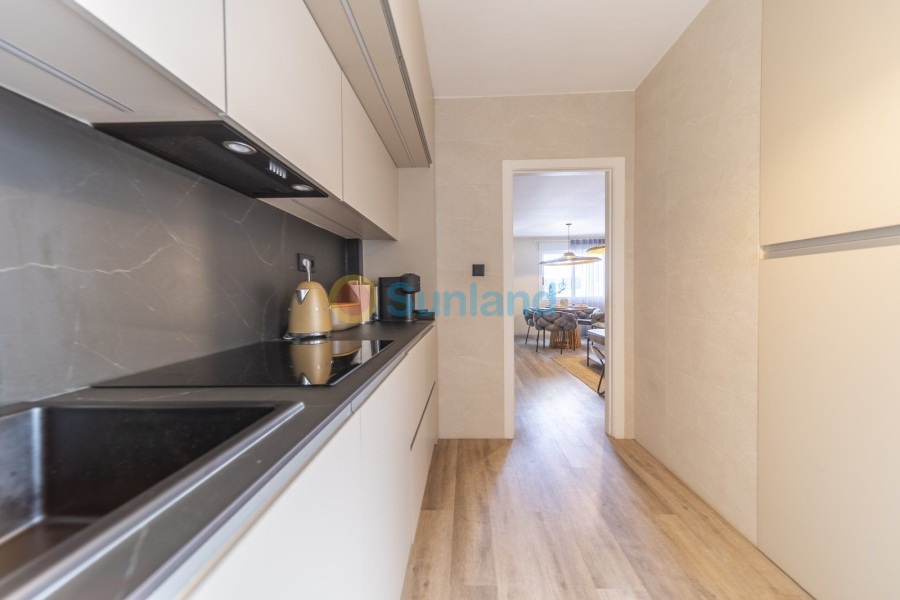 Resale - Casa de Pueblo - Torrevieja - Los Altos