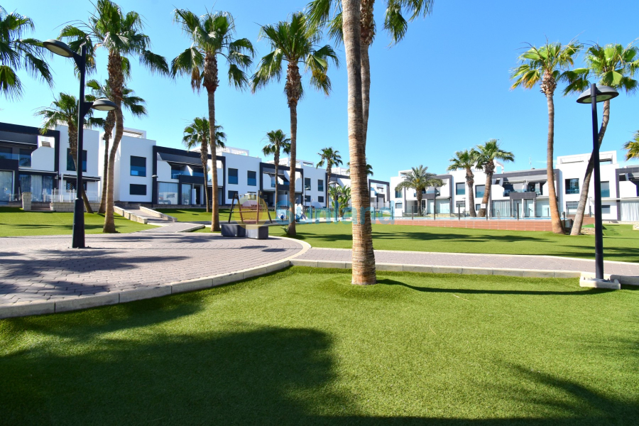 Resale - Apartment - Orihuela Costa - La Zenia