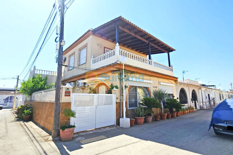 Resale - Apartment - Los Alcázares - 