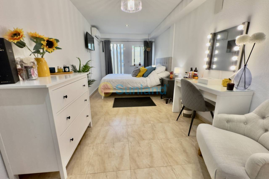 Resale - Villa - Benijofar