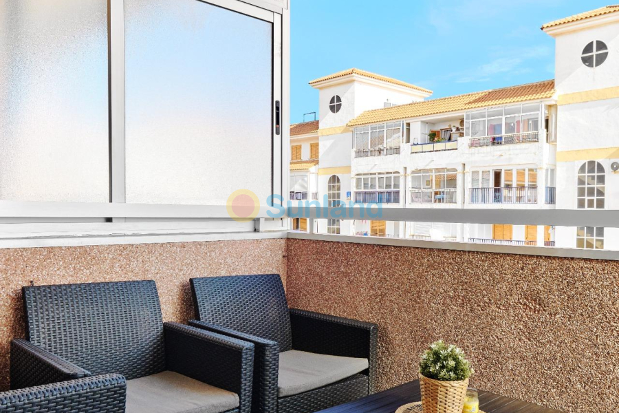 Resale - Apartment - Torrevieja - La Mata