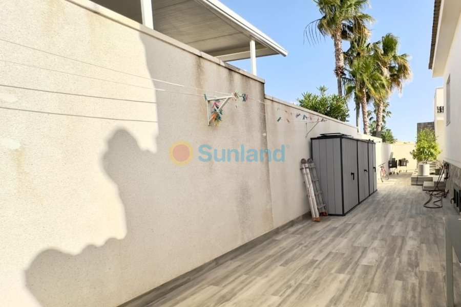 Вторичка - Bилла - Ciudad Quesada