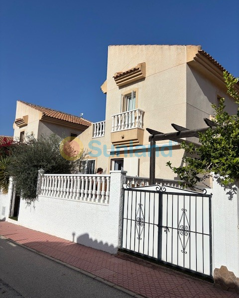 Brukte eiendommer - Detached Villa - Ciudad Quesada - Airstrip