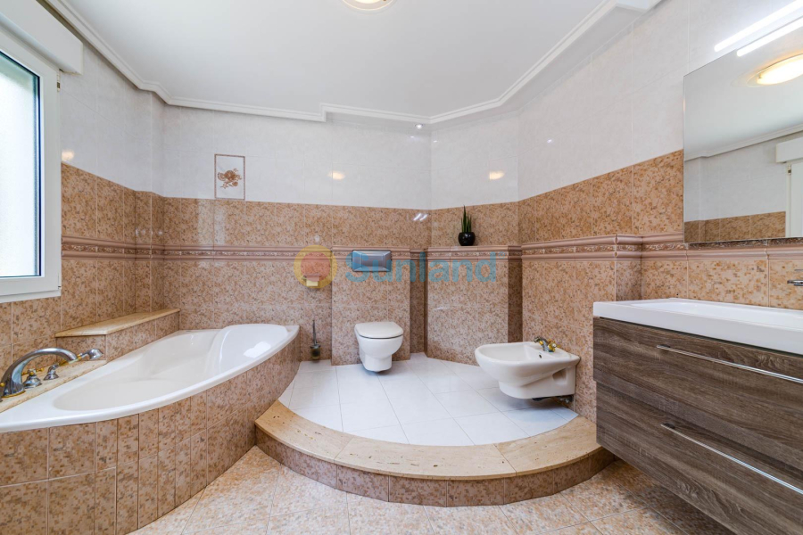 Resale - Villa - San Javier - 