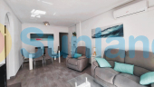 Resale - Apartment - Torrevieja - Paseo maritimo