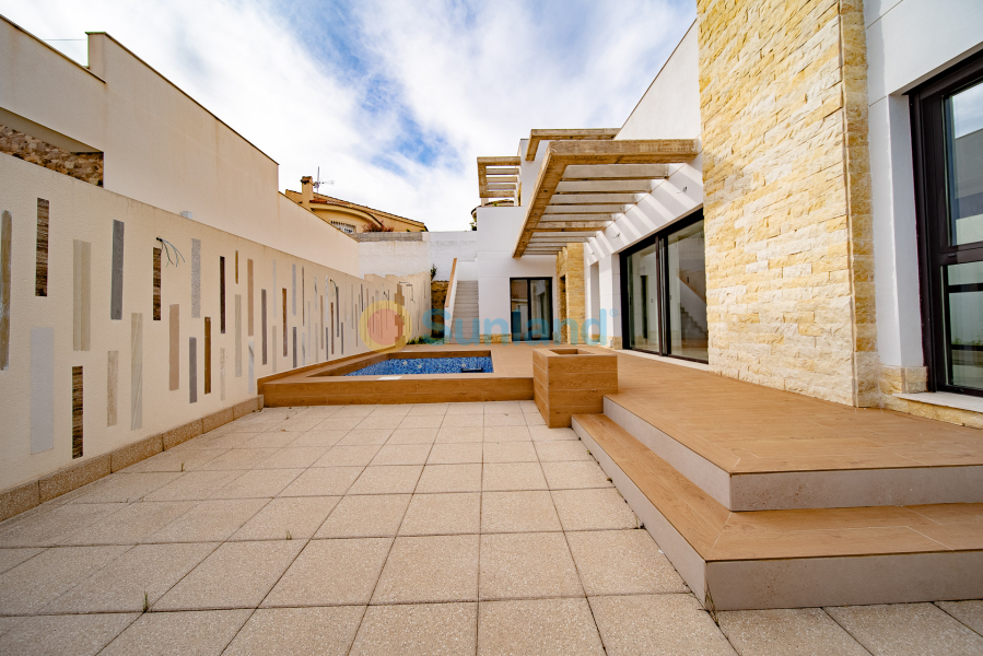 Använda fastigheter - Villa - Rojales
