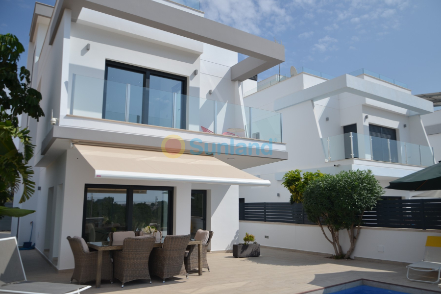 Resale - Villa - Orihuela costa - 