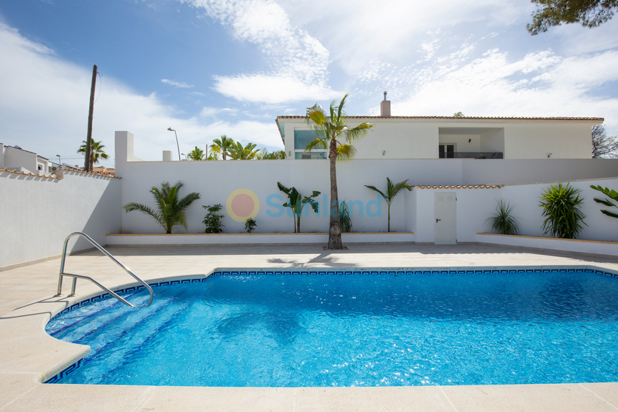 Använda fastigheter - Villa - Torrevieja - Los Balcones