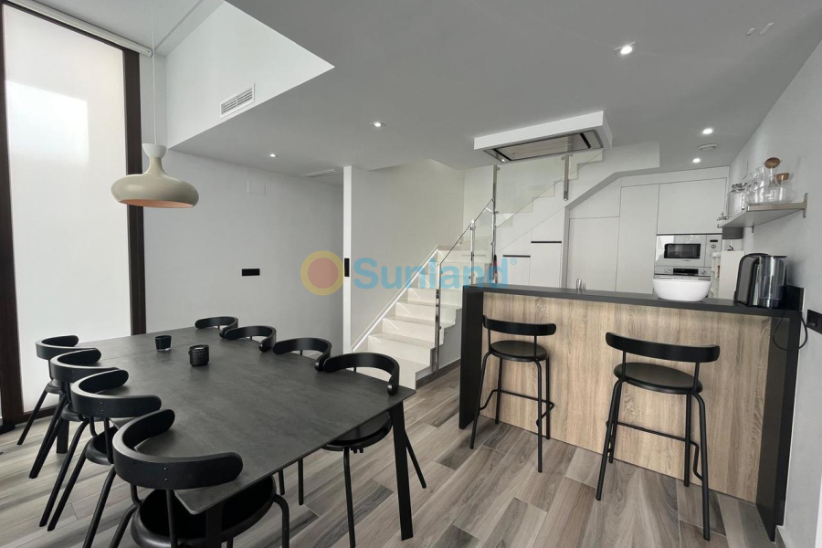 Вторичка - V - Los Balcones