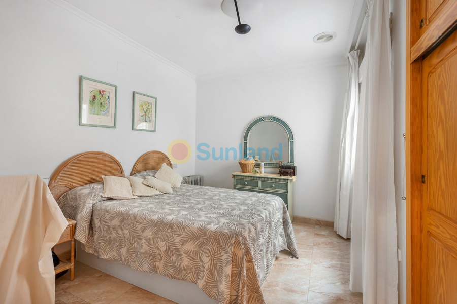 Använda fastigheter - Apartment - Flat - La Mata - Playa